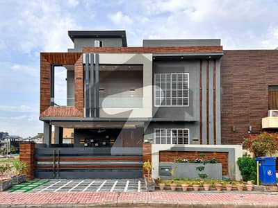 11 Marla 5 Bed Double Unit Designer House 11 Marla 5 Bed Double Unit Designer House