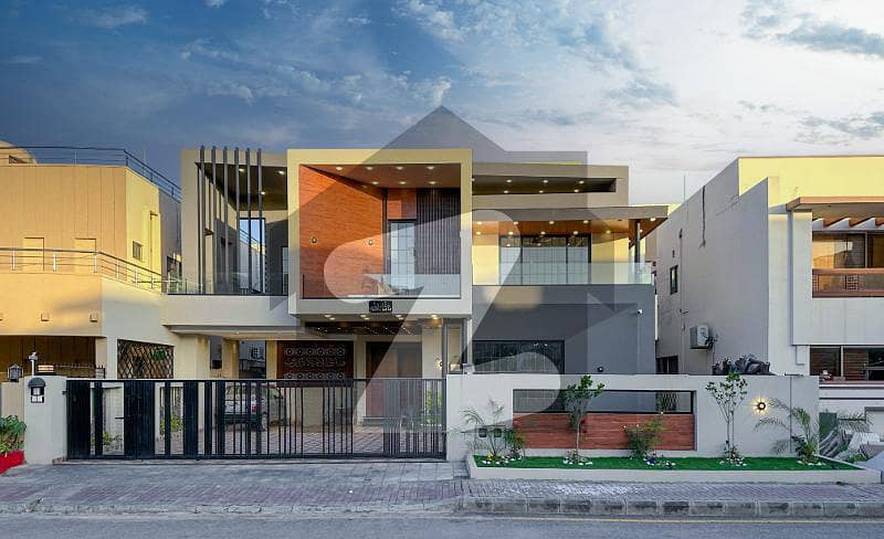 25 Marla Designer 6 Bed Double Unit House 25 Marla Designer 6 Bed Double Unit House