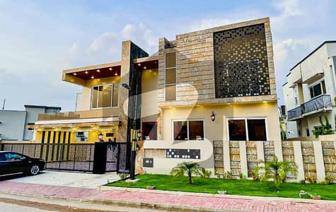 5 Bed Designer House At Ideal Location