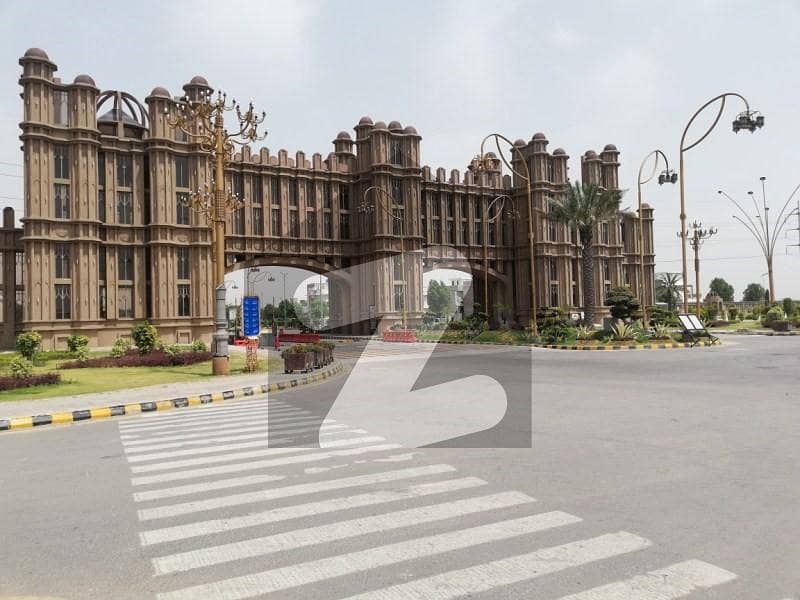 ماسٹر سٹی ہاؤسنگ سکیم گوجرانوالہ میں 10 مرلہ رہائشی پلاٹ 55.0 لاکھ میں برائے فروخت۔ ماسٹر سٹی ہاؤسنگ سکیم گوجرانوالہ میں 10 مرلہ رہائشی پلاٹ 55.0 لاکھ میں برائے فروخت۔