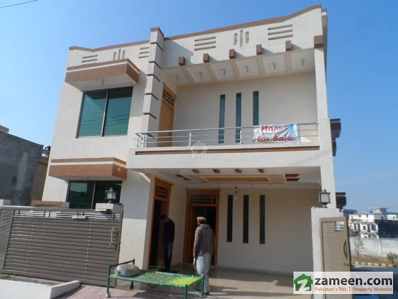 Corner 7 Marla 30x60 Sq Ft - Double Unit In CBR Town Phase 1