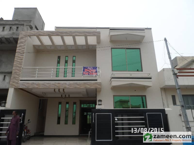 7 Marla Double Unit 5 Bed Room House For Sale In CBR Town Phase 1