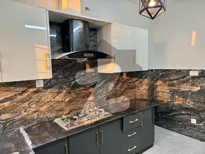 بحریہ انکلیو بحریہ ٹاؤن,اسلام آباد میں 3 کمروں کا 5 مرلہ مکان 2.35 کروڑ میں برائے فروخت۔