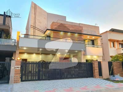 ڈی ایچ اے ڈیفینس فیز 2 ڈی ایچ اے ڈیفینس,اسلام آباد میں 7 کمروں کا 1 کنال مکان 11.5 کروڑ میں برائے فروخت۔ ڈی ایچ اے ڈیفینس فیز 2 ڈی ایچ اے ڈیفینس,اسلام آباد میں 7 کمروں کا 1 کنال مکان 11.5 کروڑ میں برائے فروخت۔