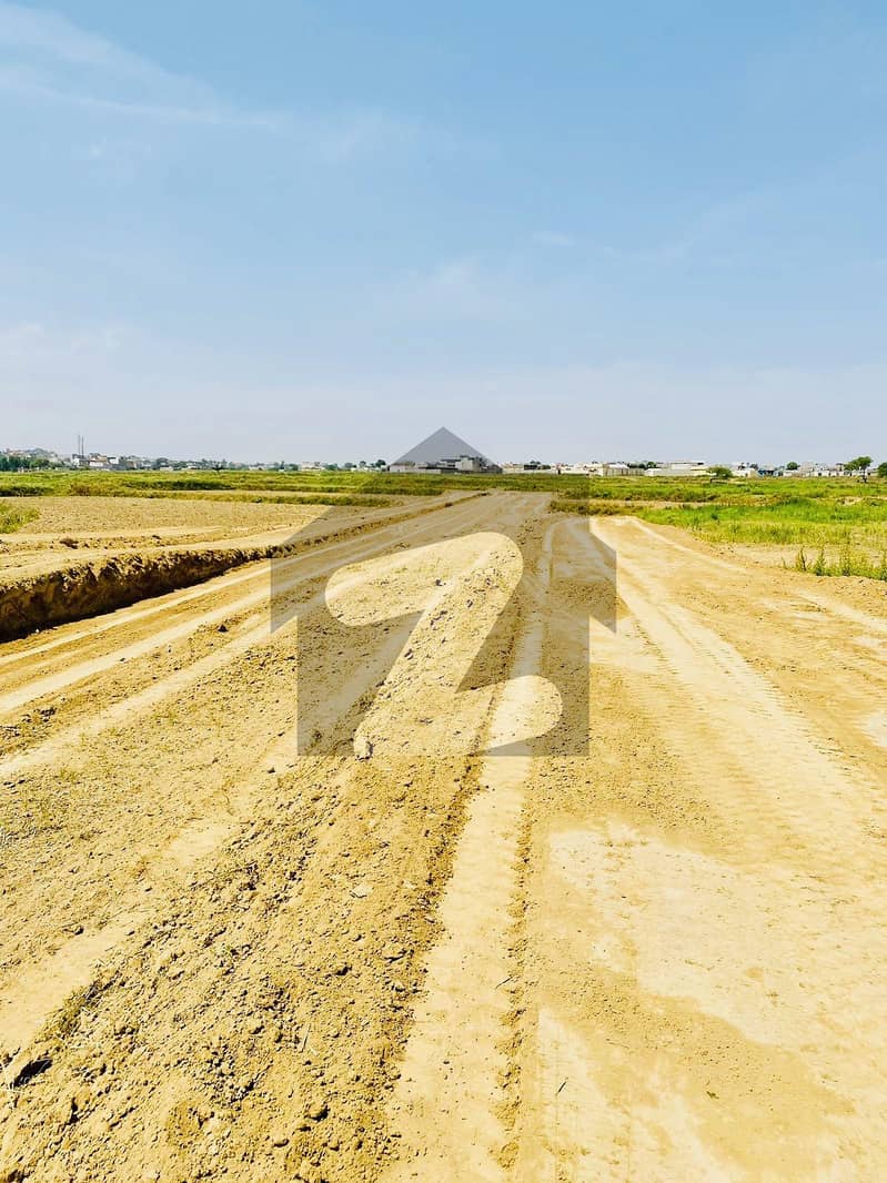 PROPER CORNER PLOT 50x90 FOR SALE SERVICE ROAD EAST PROPER CORNER PLOT 50x90 FOR SALE SERVICE ROAD EAST