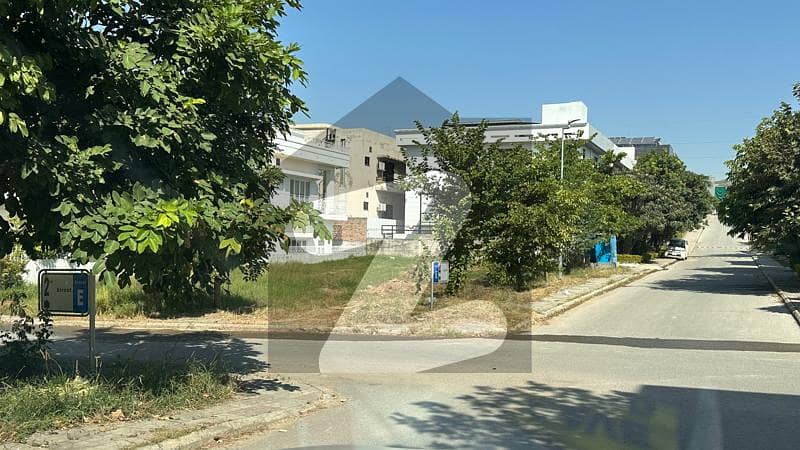 Prime Location One Kanal Blvd+Corner For Sale In Sector E Prime Location One Kanal Blvd+Corner For Sale In Sector E