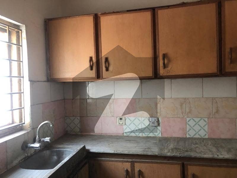 Old house single story for rent single story near askari 14 Old house single story for rent single story near askari 14