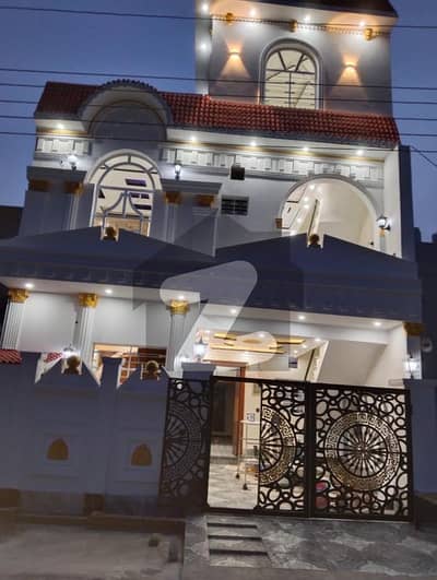 ال-حمد گارڈنز پائن ایونیو,لاہور میں 5 کمروں کا 5 مرلہ مکان 2.5 کروڑ میں برائے فروخت۔