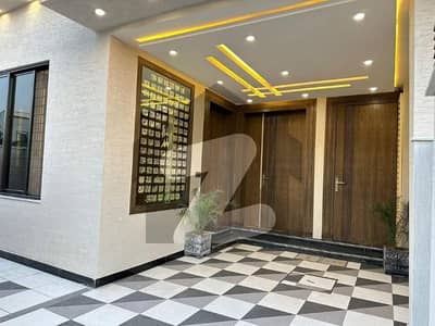 5 MARLA DESIGNER HOUSE EXTRA LUXURY HOUSE