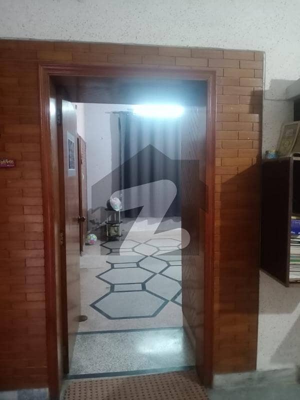 پی جی ای سی ایچ ایس فیز 1 پنجاب گورنمنٹ ایمپلائیز سوسائٹی,لاہور میں 4 کمروں کا 10 مرلہ مکان 1.3 لاکھ میں کرایہ پر دستیاب ہے۔ پی جی ای سی ایچ ایس فیز 1 پنجاب گورنمنٹ ایمپلائیز سوسائٹی,لاہور میں 4 کمروں کا 10 مرلہ مکان 1.3 لاکھ میں کرایہ پر دستیاب ہے۔