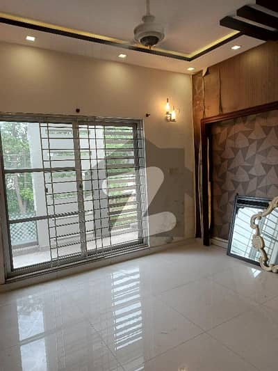 10 Marla Upper Portion For Rent In DHA EME SOCIETY LAHORE 3 Master Bedroom TV Launch Kitchen Servant Quarter Garage Terrace Store Rent 850000/-