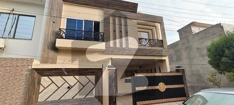 A Perfect House Awaits You In Wapda Town Phase 1 - Block E Multan