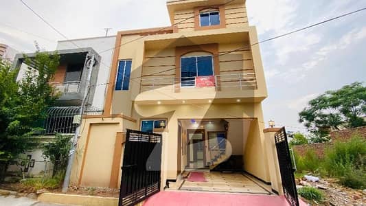 ائیرپورٹ ہاؤسنگ سوسائٹی - سیکٹر 4 ائیرپورٹ ہاؤسنگ سوسائٹی,راولپنڈی میں 4 کمروں کا 5 مرلہ مکان 1.8 کروڑ میں برائے فروخت۔