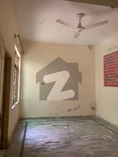 چوہدری جان کالونی راولپنڈی میں 2 کمروں کا 7 مرلہ بالائی پورشن 32.0 ہزار میں کرایہ پر دستیاب ہے۔