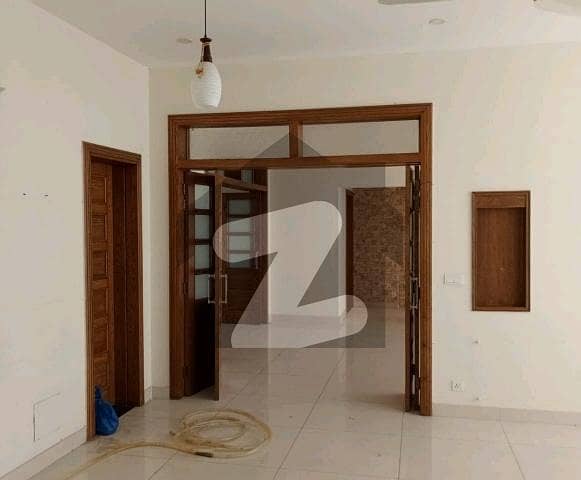 ایف ۔ 7/4 ایف ۔ 7,اسلام آباد میں 5 کمروں کا 1 کنال مکان 4.5 لاکھ میں کرایہ پر دستیاب ہے۔