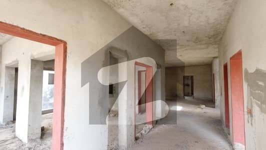 1 Kanal Gray Structure House At Ideal Location Available For Sale 1 Kanal Gray Structure House At Ideal Location Available For Sale