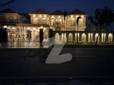 38 Marla House For Sale 6 Beds 20 Feet Road