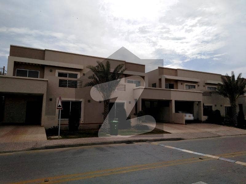 3Bed DDL 200sq yd Villa FOR SALE. All amenities nearby including Parks, Mosques and Gallery 3Bed DDL 200sq yd Villa FOR SALE. All amenities nearby including Parks, Mosques and Gallery