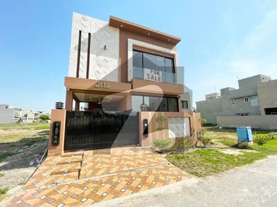 5 MARLA MODERN HOUSE AVAILABLE FOR RENT