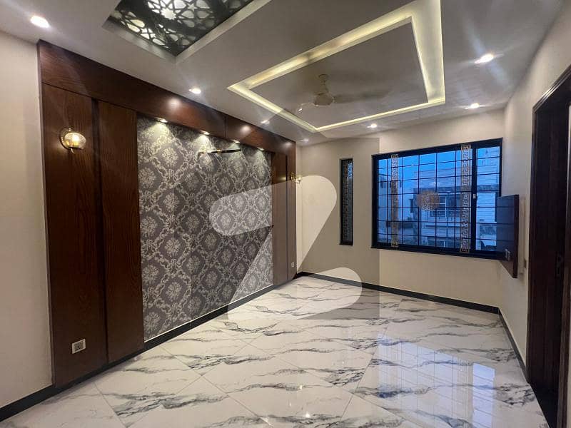 Brand New 10 Marla Lower Portion Available For Rent In Bahria Town Lahore