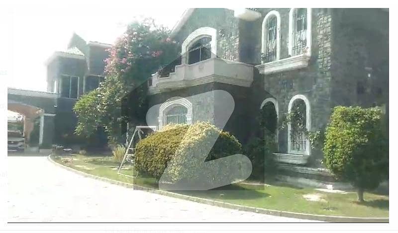 ڈیفینس روڈ لاہور میں 11 کمروں کا 104 کنال فارم ہاؤس 67.5 ارب میں برائے فروخت۔ ڈیفینس روڈ لاہور میں 11 کمروں کا 104 کنال فارم ہاؤس 67.5 ارب میں برائے فروخت۔