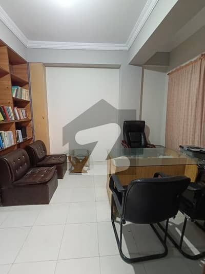 Furnished Office Space Available On Sharing