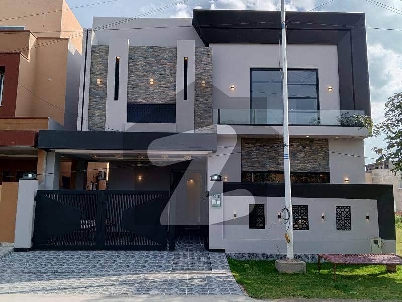 Brand New 10 Marla Modern House For Sale