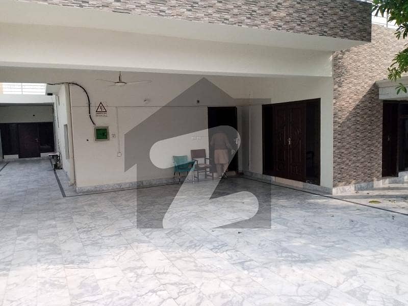 2 Kanal Commercial House Is Available For Rent