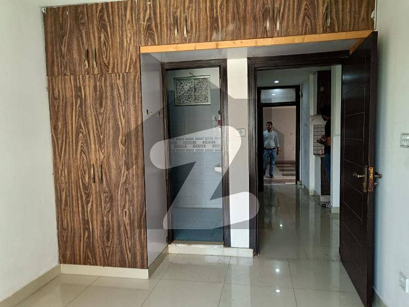 Flat For Rent In Guberg Green Islamabad