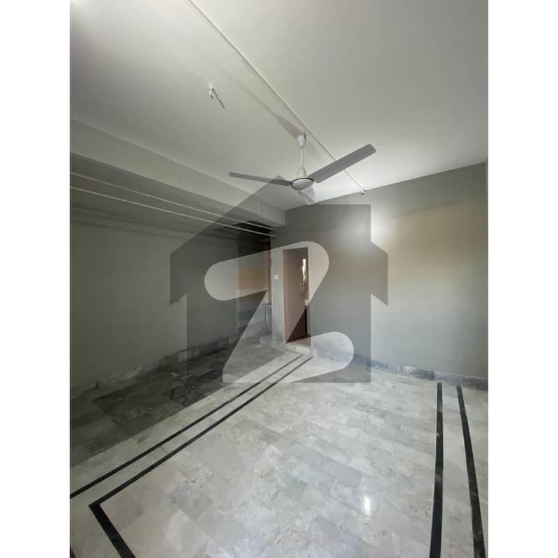 Studio With Attached Washroom And Kitchen Studio With Attached Washroom And Kitchen