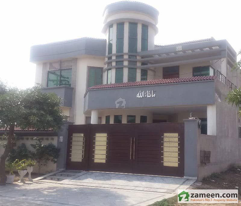 1 Kanal Beautiful House In AWT For Sale
