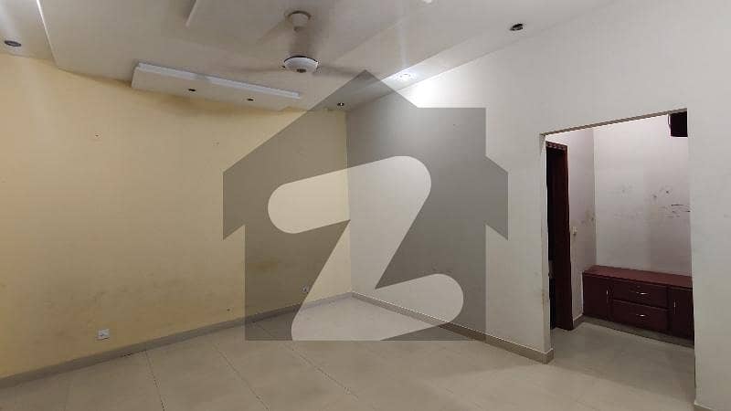 1 Kanal Upper Portion Available For Rent In Sukh Chayn Garden Near Bahria Town Lahore
