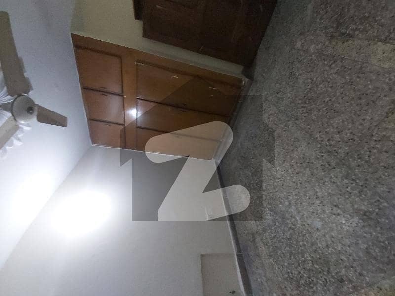 Upper Portion Avaible For Rent In I-10 Upper Portion Avaible For Rent In I-10