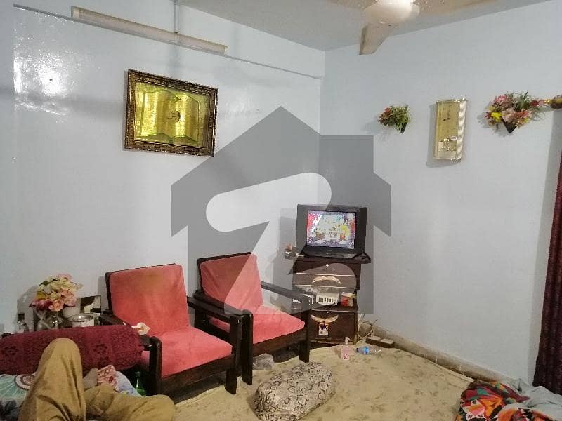 پاکستان چوک کراچی میں 3 کمروں کا 3 مرلہ فلیٹ 55.0 لاکھ میں برائے فروخت۔ پاکستان چوک کراچی میں 3 کمروں کا 3 مرلہ فلیٹ 55.0 لاکھ میں برائے فروخت۔