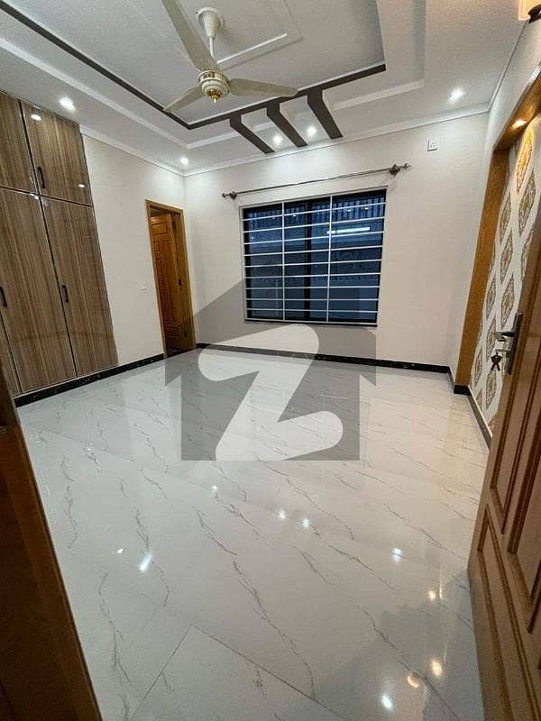 9 MARLA BRAND NEW LUXURY FULL HOUSES FOR RENT FOR ALL PURPOSE 
CHINESE AFGANEE AND PAKISTANI FAMILY IN G13 ISLAMABAD