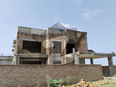 بحریہ ٹاؤن فیز 8 ۔ سیکٹر ایف - 4 بحریہ ٹاؤن فیز 8,بحریہ ٹاؤن راولپنڈی,راولپنڈی میں 5 کمروں کا 1 کنال مکان 2.8 کروڑ میں برائے فروخت۔