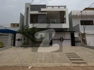 Prime Location 280 Square Yards House In Beautiful Location Of North Nazimabad - Block L In Karachi