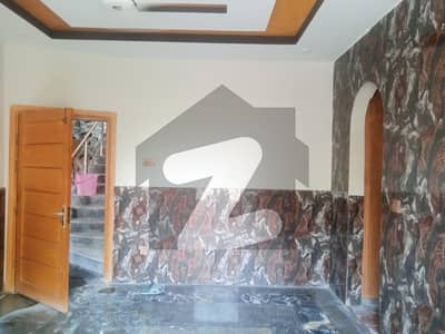 حیات آباد فیز 1 - ڈی2 حیات آباد فیز 1,حیات آباد,پشاور میں 4 کمروں کا 10 مرلہ بالائی پورشن 64.0 ہزار میں کرایہ پر دستیاب ہے۔ حیات آباد فیز 1 - ڈی2 حیات آباد فیز 1,حیات آباد,پشاور میں 4 کمروں کا 10 مرلہ بالائی پورشن 64.0 ہزار میں کرایہ پر دستیاب ہے۔