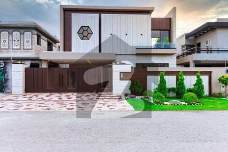 1 KANAL MODERN DESIGNE TOP LOCATION BUNGALOW DHA LAHORE