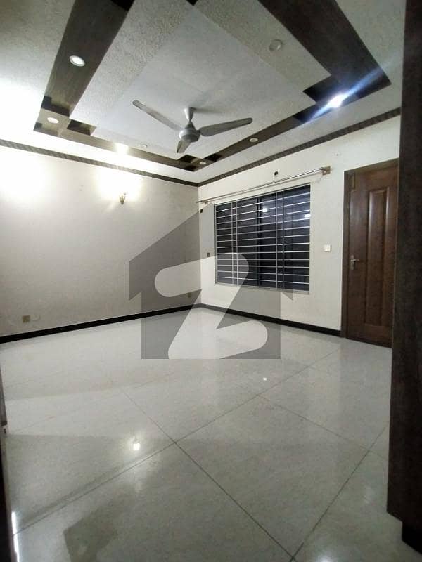 G13- 10 Marla Luxury Ground Portion Available For Rent G13- 10 Marla Luxury Ground Portion Available For Rent
