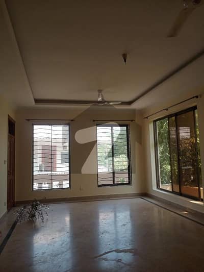 G-10, 40x80 Full House 6-Beds G-10, 40x80 Full House 6-Beds