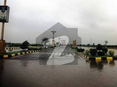 رئیل