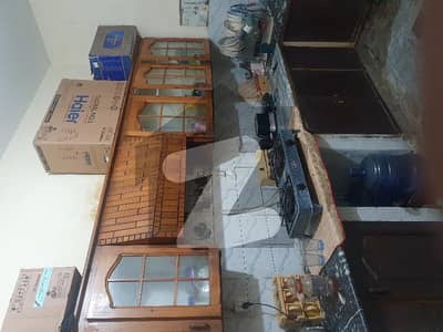 سیٹیلائیٹ ٹاؤن - بلاک اے سیٹیلائیٹ ٹاؤن,راولپنڈی میں 4 کمروں کا 6 مرلہ مکان 4.25 کروڑ میں برائے فروخت۔