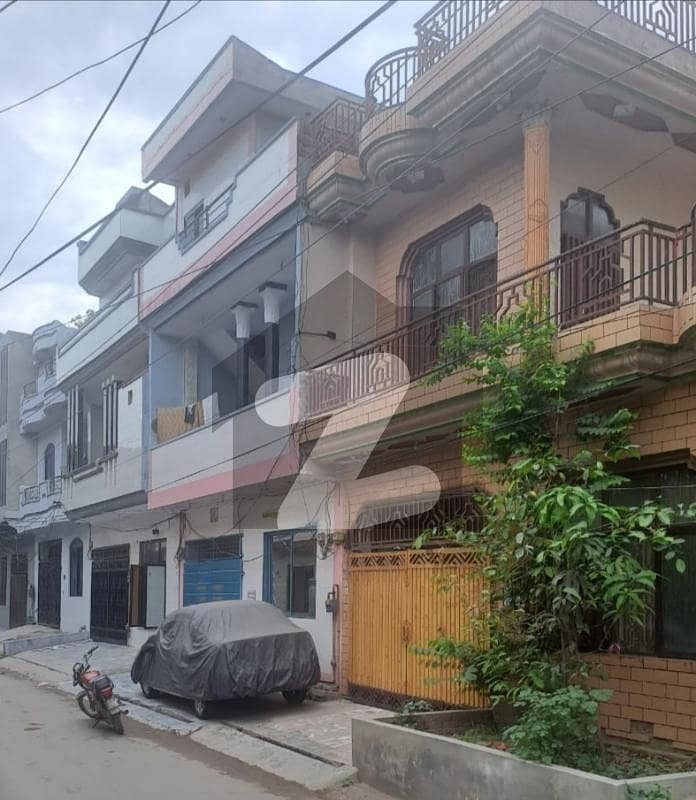 House For sale Is Readily Available In Prime Location Of Sabzazar