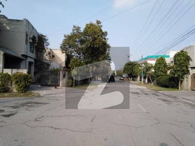 8 Marla House In Eden Avenue Is Best Option