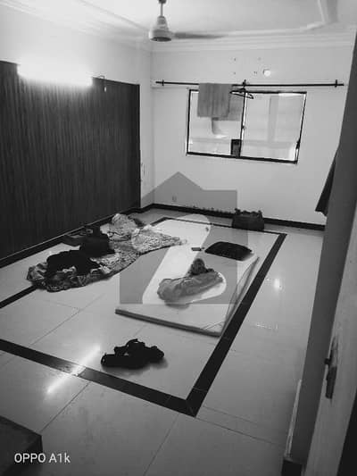 کلفٹن ۔ بلاک 2 کلفٹن,کراچی میں 2 کمروں کا 5 مرلہ فلیٹ 80.0 ہزار میں کرایہ پر دستیاب ہے۔