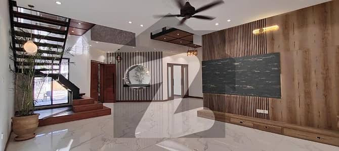 بحریہ گرینز۔ اوورسیز انکلیو - سیکٹر 6 بحریہ گرینز۔ اوورسیز انکلیو,بحریہ ٹاؤن فیز 8,بحریہ ٹاؤن راولپنڈی,راولپنڈی میں 4 کمروں کا 12 مرلہ مکان 4.9 کروڑ میں برائے فروخت۔