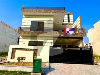 30x60 Double Storey House Available For Sale 30x60 Double Storey House Available For Sale