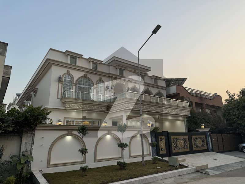 جی ۔ 13/2 جی ۔ 13,اسلام آباد میں 7 کمروں کا 1 کنال مکان 16.5 کروڑ میں برائے فروخت۔ جی ۔ 13/2 جی ۔ 13,اسلام آباد میں 7 کمروں کا 1 کنال مکان 16.5 کروڑ میں برائے فروخت۔