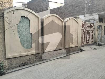 Perfect Prime Location 3 Marla Residential Plot In Gulberg For sale